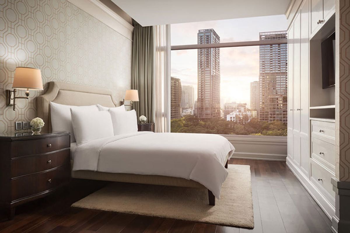 One Bedroom Suite Park View - Oriental Residence Bangkok